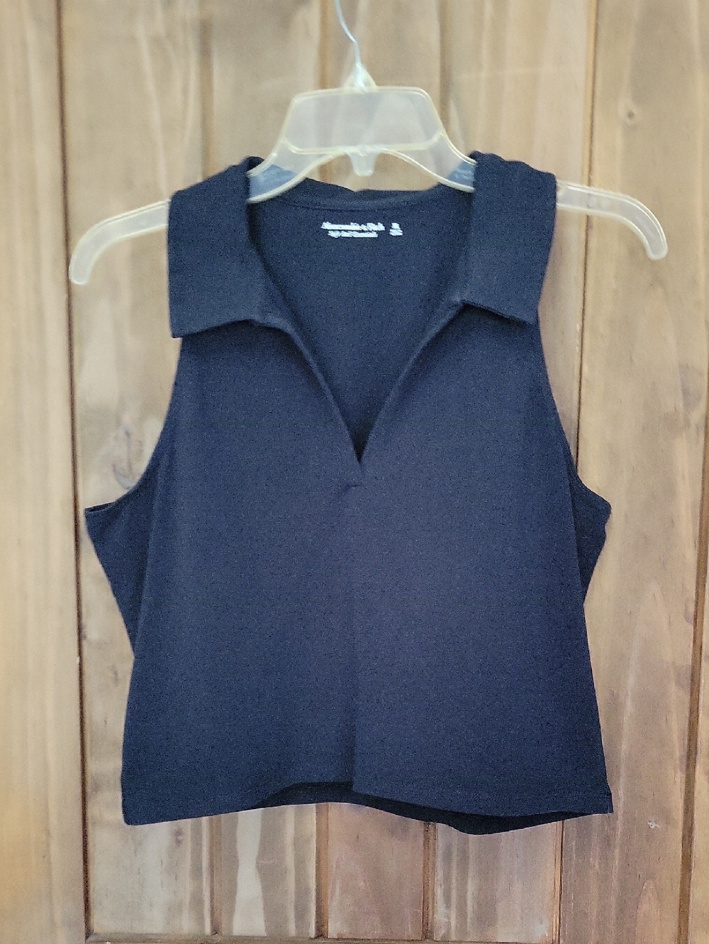 Abercrombie & Fitch Black Sleeveless Collared V-Neck Top - Picture 1 of 4